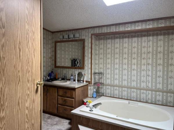 1989 Cavco Manufactured Home