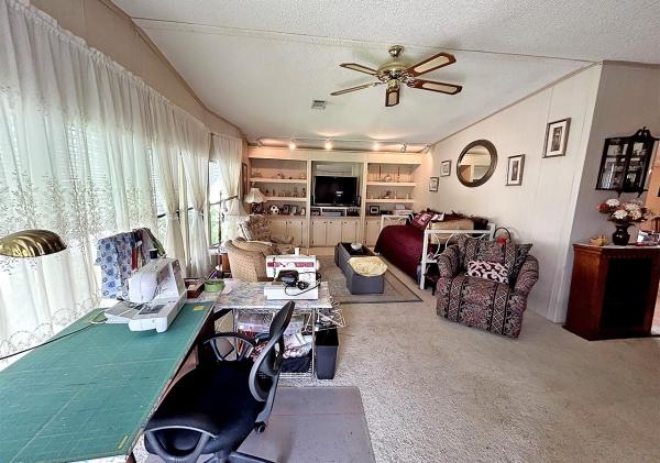 1988 BARR Manufactured Home