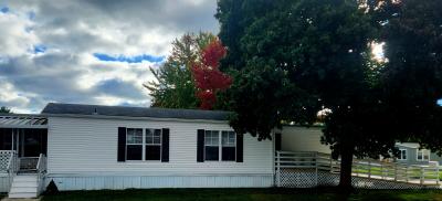 Mobile Home at 14 Lisa Kay White Lake, MI 48386