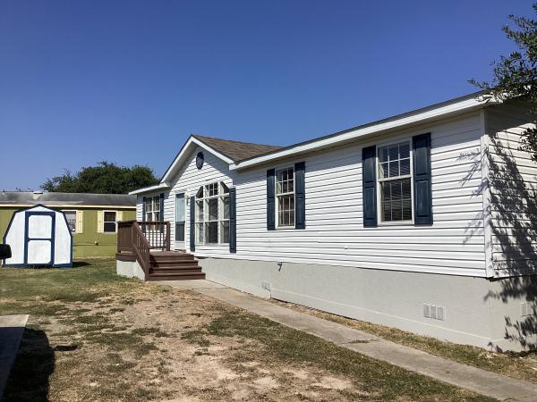 2001 HBOS Manufacturing L Mobile Home For Sale