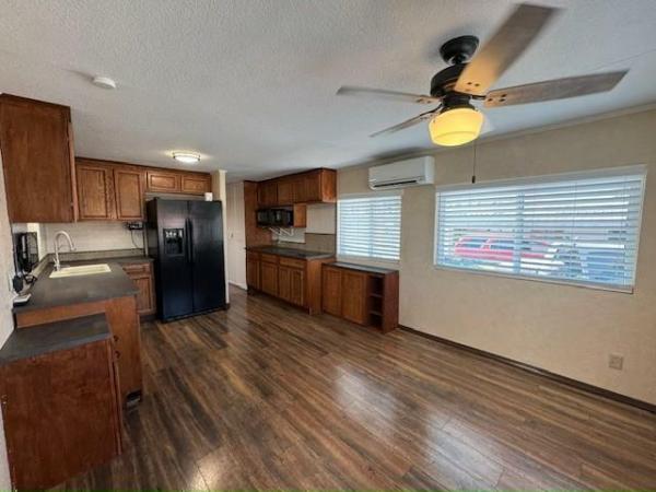 1985 Skyline Scottsdale Mobile Home