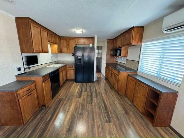 1985 Skyline Scottsdale Mobile Home