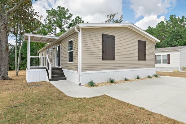 Photo 1 of 2 of home located at 161 Harness Cove Dothan, AL 36303