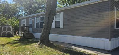 Mobile Home at 9205 Wellston Dr Lot 163 Indianapolis, IN 46234