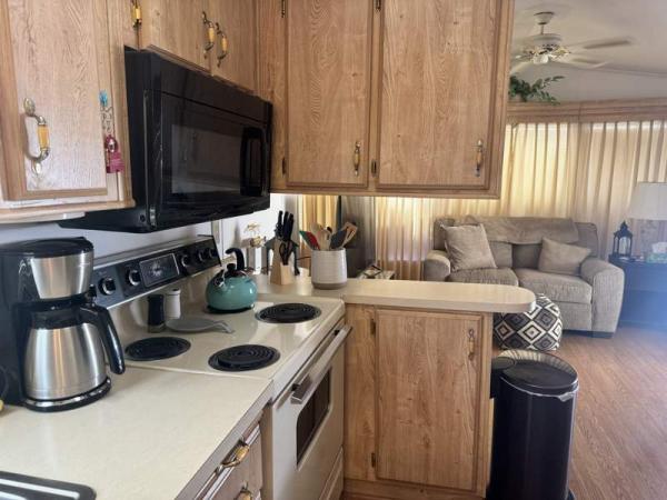 1990 Cavco Manufactured Home