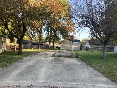 Mobile Home at 39 Arapaho Dr. Belleville, IL 62220