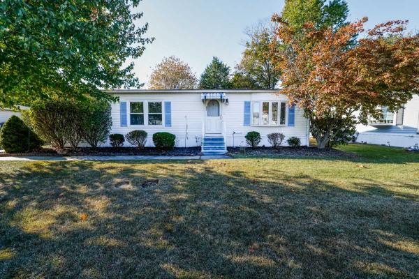 Photo 1 of 2 of home located at 821 Woodchuck Dr Mount Laurel, NJ 08054