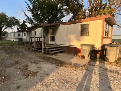 Mobile Home at 930 Graphic Arts Rd, Lot 51 Emporia, KS 66801