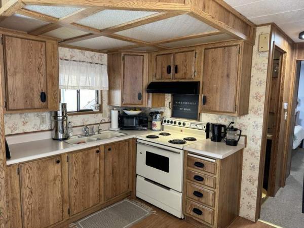 1987 Kensington Manufactured Home