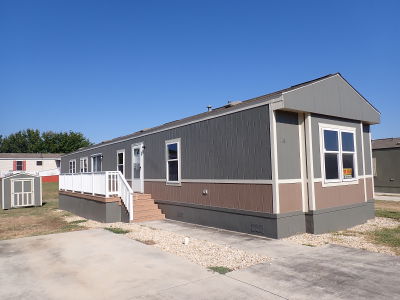 Mobile Home at 7460 Kitty Hawk Road Site 336 Converse, TX 78109