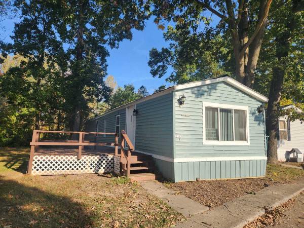 1987 Redman  Mobile Home For Sale