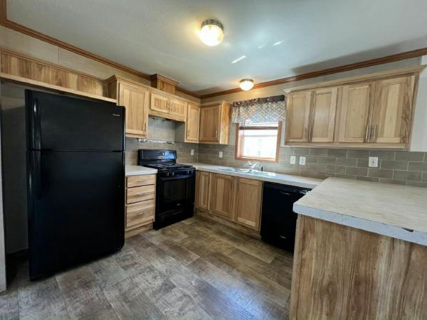 2020 Skyline - Lancaster Silverleaf III 405 Mobile Home