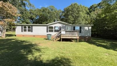 Mobile Home at 3415 Lower Stone Church Rd Rockwell, NC 28138