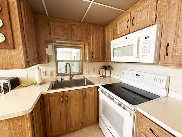 1992 LIBE Manufactured Home