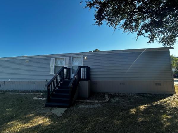 2020 Fleetwood Mobile Home For Rent