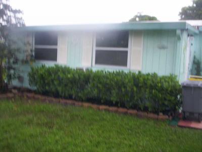 Photo 5 of 46 of home located at 737 Sunny South Ave Boynton Beach, FL 33436