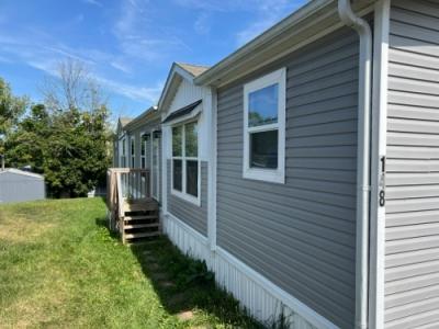 Mobile Home at 5965 Harrisburg Georgesville Rd Lot 148 Grove City, OH 43123