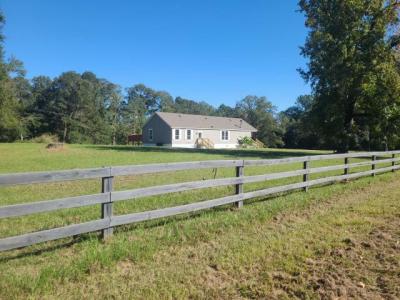 Mobile Home at 647 Kingston Rd Natchez, MS 39120