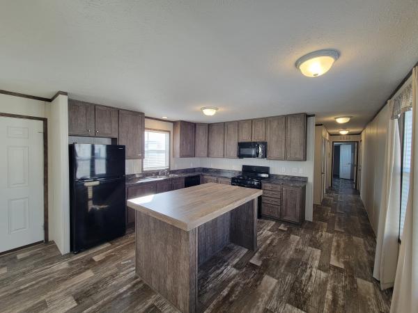 2022 Clayton - Wakarusa Mobile Home