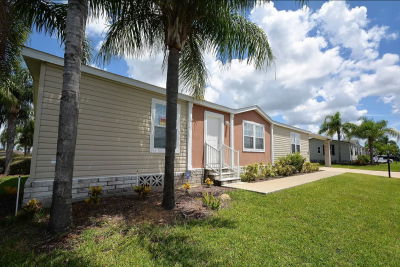 Mobile Home at 520 Key Biscayne Davenport, FL 33897