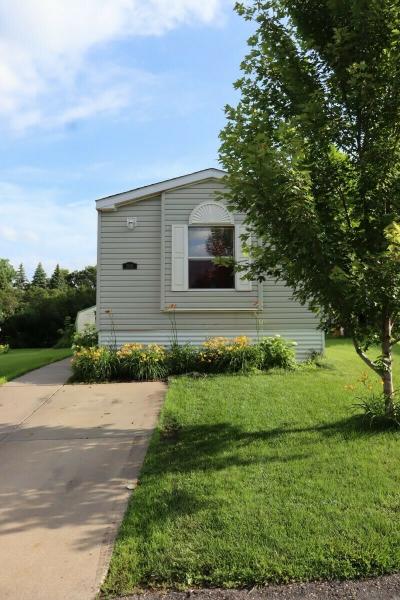 Photo 1 of 10 of home located at 2693 Michael Drive Maplewood, MN 55119