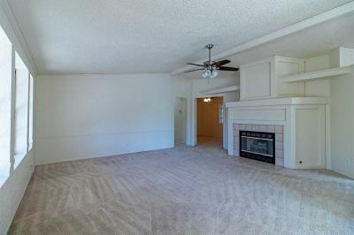 Photo 3 of 24 of home located at 107 Brian Dr. Henderson, NV 89074