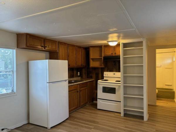 1971 United Manufactured Home