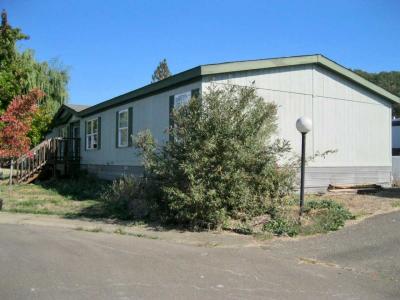 Mobile Home at 110 Willamina Ct Roseburg, OR 97470