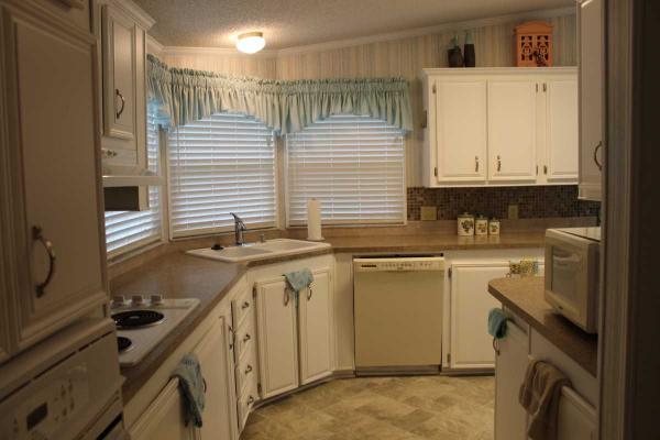 1990 Delo Manufactured Home