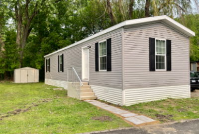 Mobile Home at 2567 Plaza Circle Maplewood, MN 55109