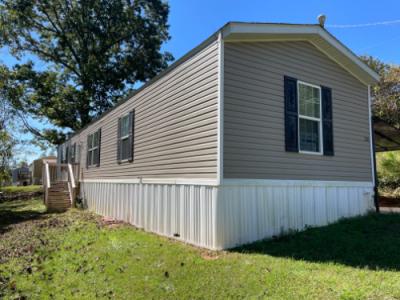 Mobile Home at 500 Poteat Rd Mount Airy, NC 27030