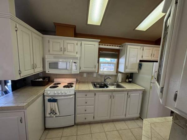 1993 Kensi Manufactured Home