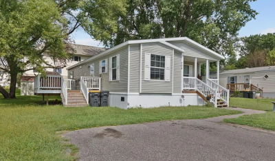 Mobile Home at 704 N Shakeseare Ave Mankato, MN 56001