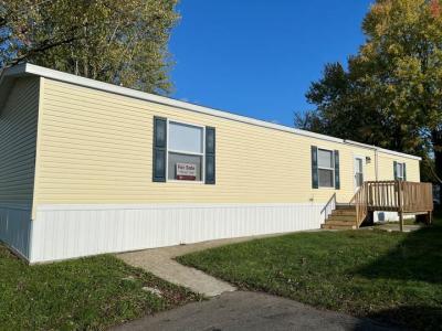 Mobile Home at 10610 East St Rt 762 #67 #67B Lockbourne, OH 43137