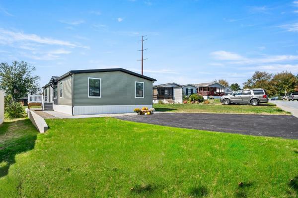 2024 Colony 124 4450  Home