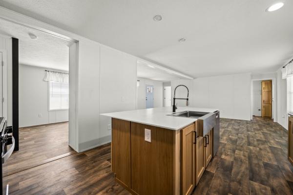 2024 Colony 124 MANSION SINGLEWIDE SERIES  Home