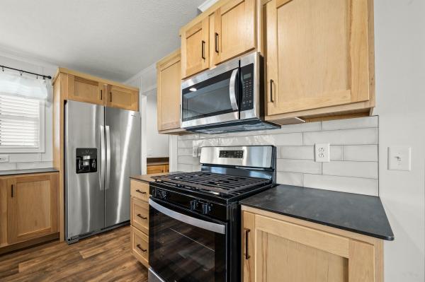 2024 Colony 124 4450  Home