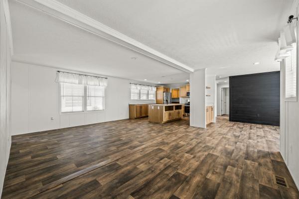 2024 Colony 124 MANSION SINGLEWIDE SERIES  Home