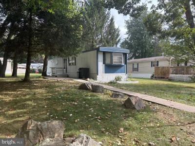 Mobile Home at 5830 Hilltop Lane Gap, PA 17527