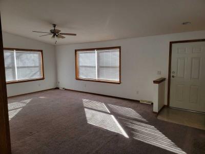 Photo 5 of 21 of home located at 14750 W.burnsville Pkwy.  #1 Burnsville, MN 55306