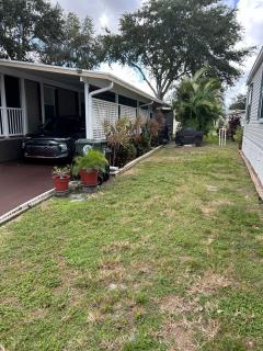 Photo 5 of 30 of home located at 6961 NW 43rd Ave. B3 Coconut Creek, FL 33073