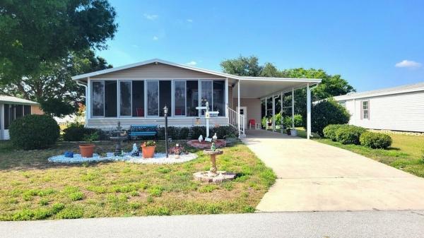 Photo 1 of 2 of home located at 512 Caymen Dr. #192 Lake Wales, FL 33859