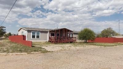 Mobile Home at 101 East Ave H Bovina, TX 79009