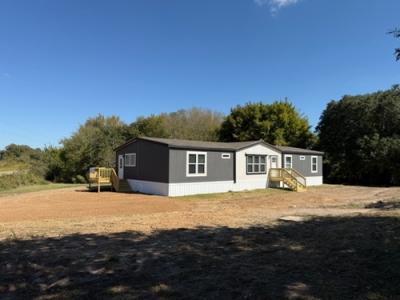 Mobile Home at 488 Texas-543 Loop West Point, TX 78963