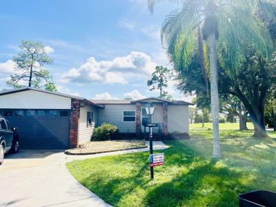 Mobile Home at 19818 Cypress Woods Ct North Fort Myers, FL 33903