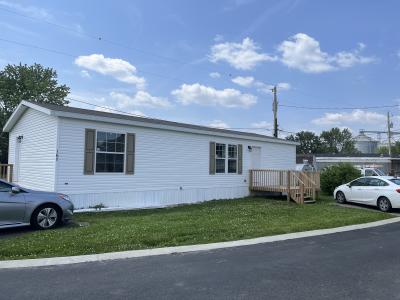 Mobile Home at 10610 East St Rt 762 #160 #160B Lockbourne, OH 43137