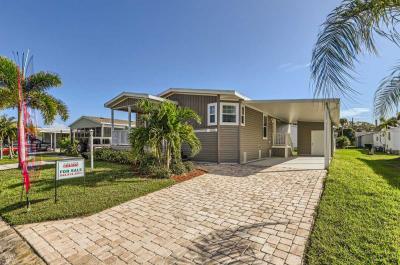 Photo 3 of 22 of home located at 24 N. Westwind Court Melbourne, FL 32934