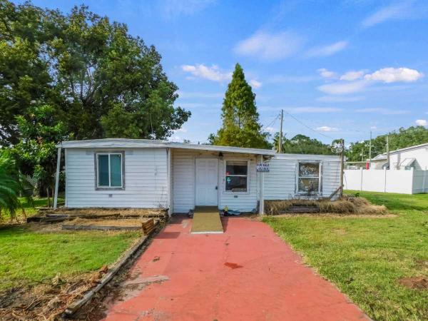 1972 Single Wide Mobile Home