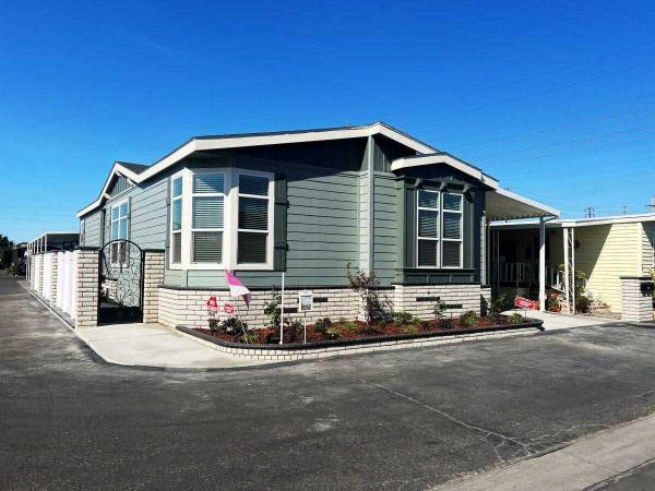 2024 Skyline Corner Lot NEW NEW Manufactured Home