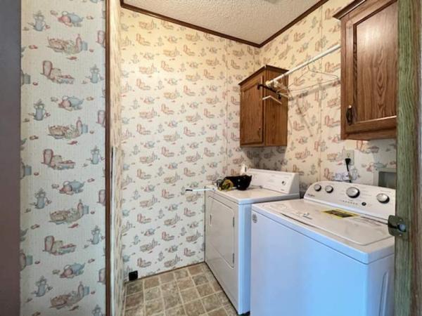 1988 Palm Harbor Manufactured Home